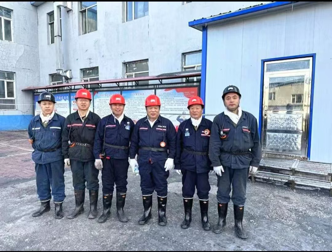  中國礦業(yè)大學（北京）煤炭研究院大坡度開采協同創(chuàng)新中心主任張希望到通化礦業(yè)集團進行考察調研